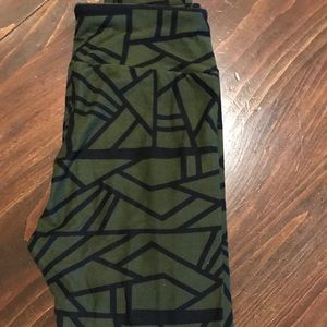 LulaRoe Os leggings