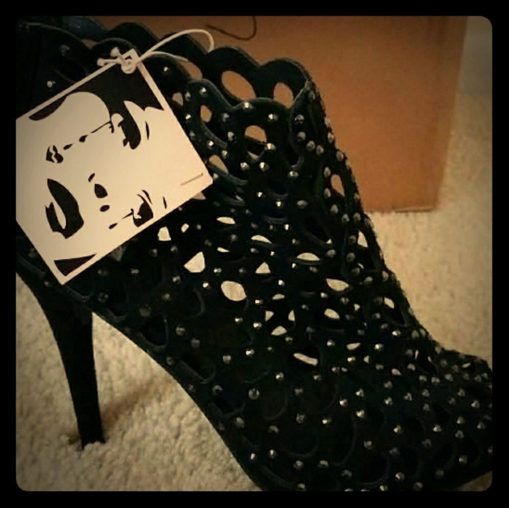 Gorgeous dressy heels