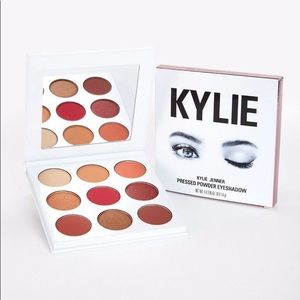 Kylie - Burgundy Palette