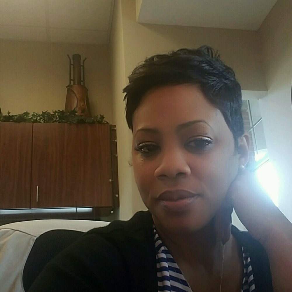 Meet your Posher, Latoya