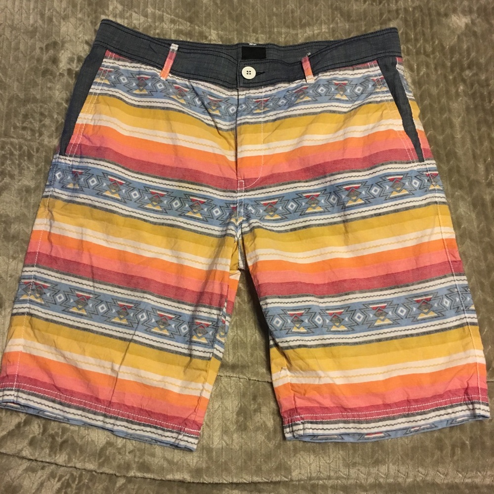 Men's Aztec design Shorts