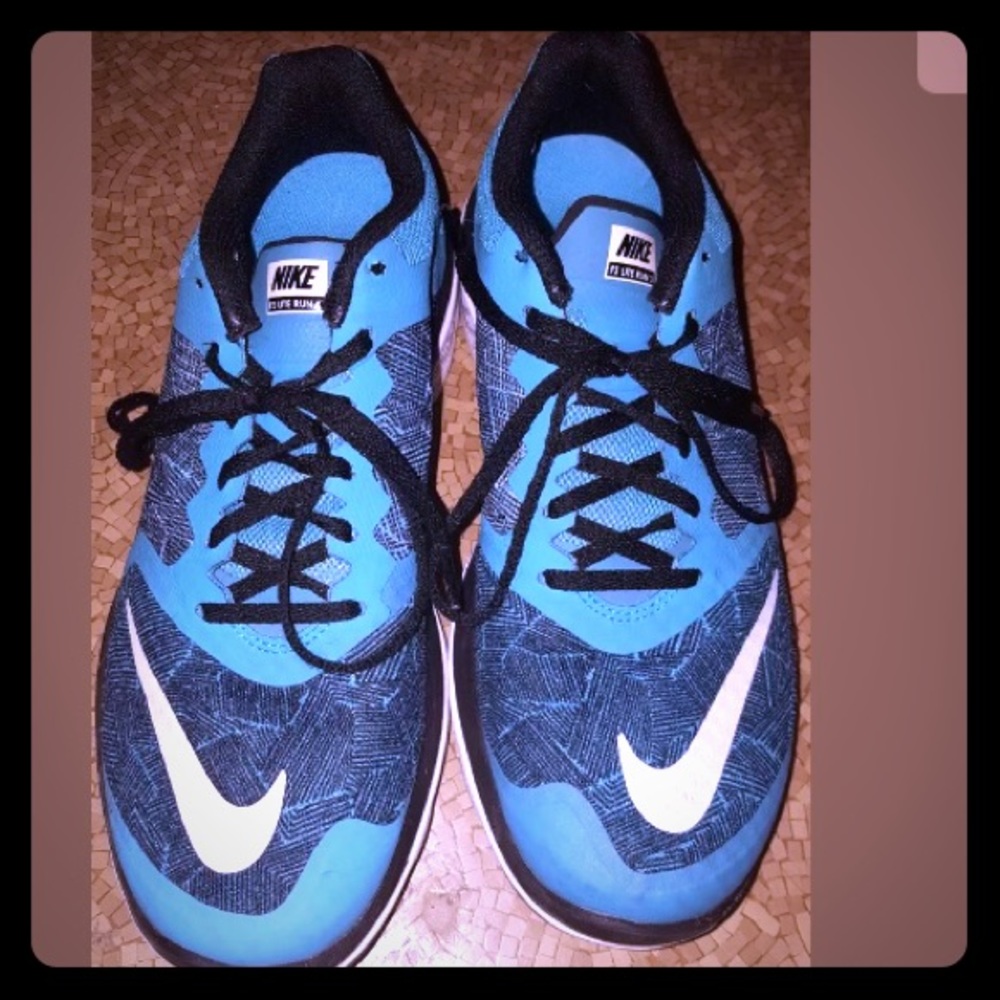 Nike Women’s FS Lite Run 3 Print Sz 9.5