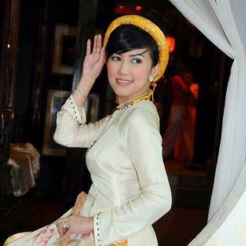 Meet your Posher, Nina