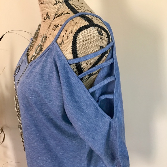 Heathered blue cut out top - Picture 4 of 7