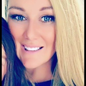 Meet your Posher, Ashleigh