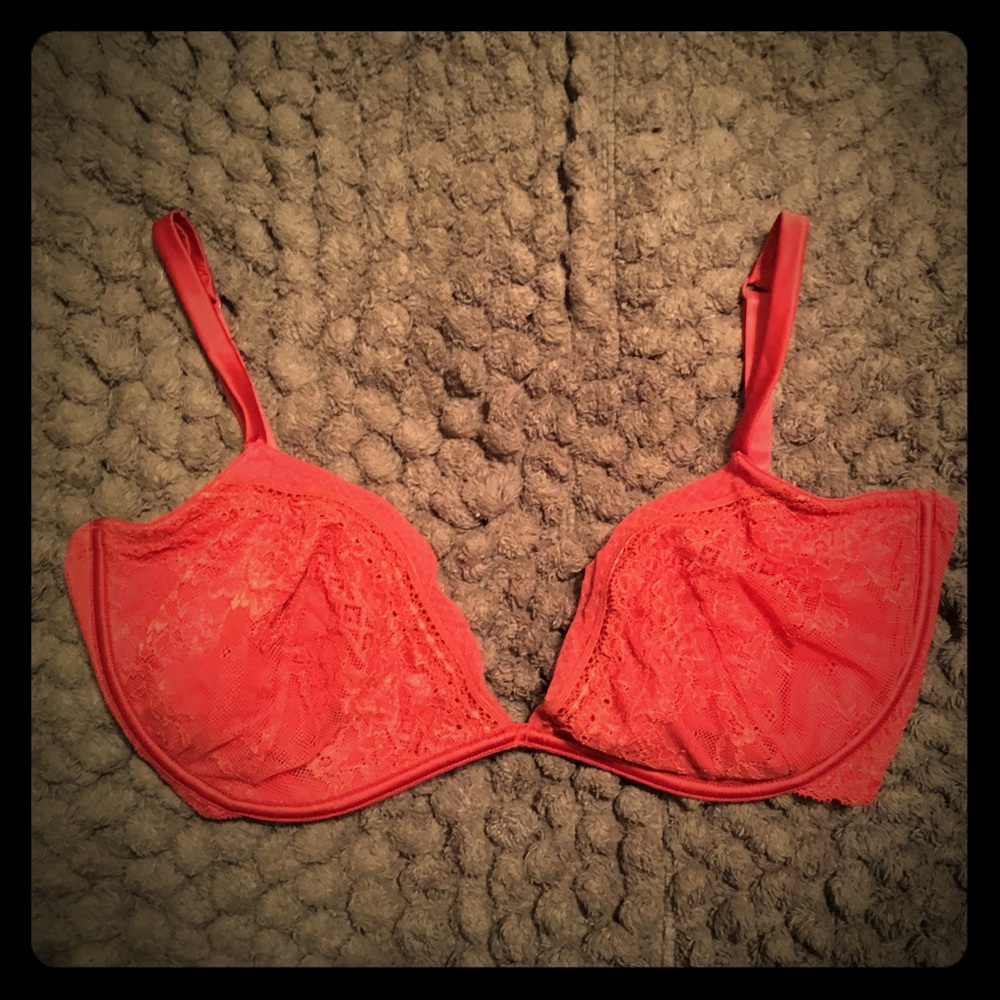 *SOLD* Victoria's Secret Unlined Lace Demi Bra
