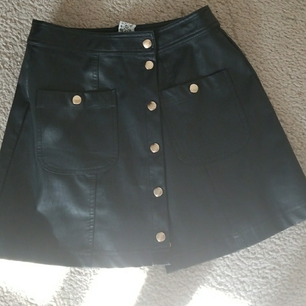 Forever 21 faux leather skirt