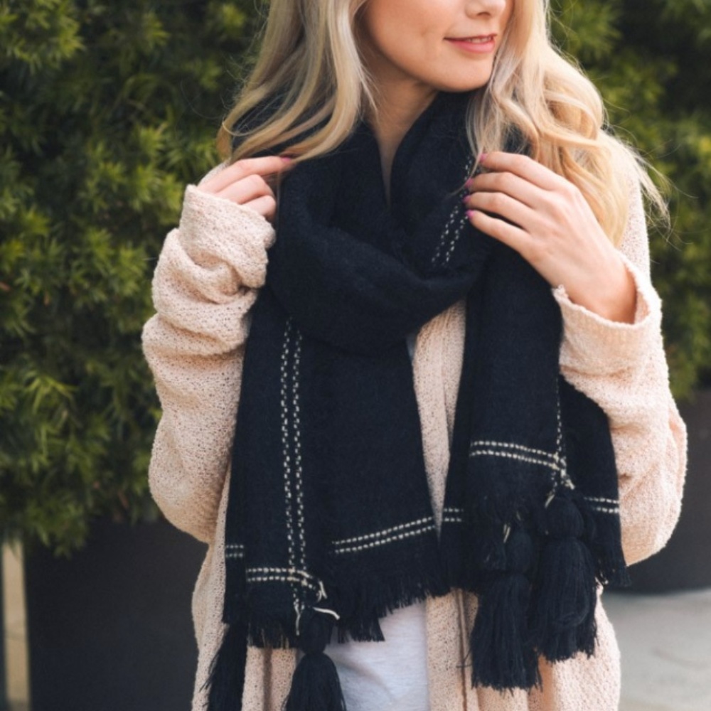Comfy Long Black Tassel Scarf