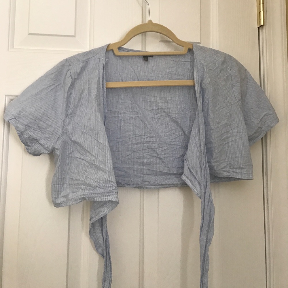 Charlotte Russe Tie Front Crop Top
