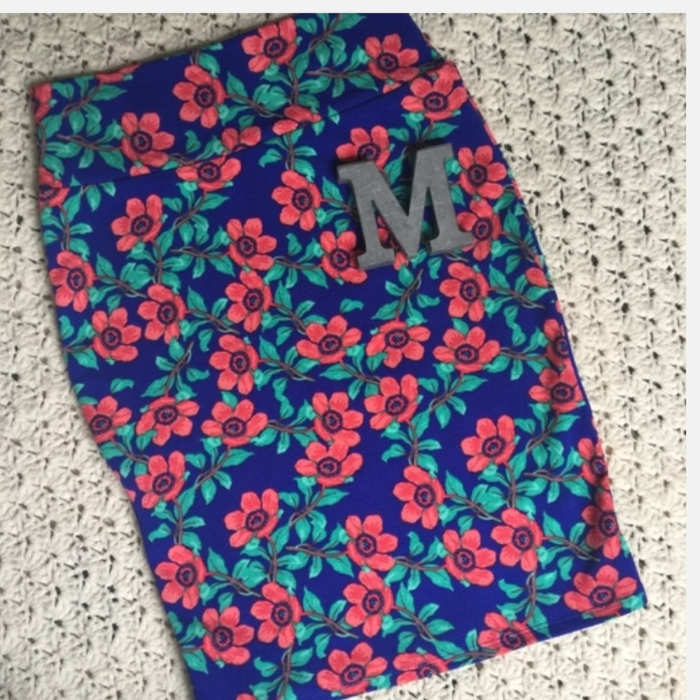 LuLaRoe M Cassie pencil skirt NWT