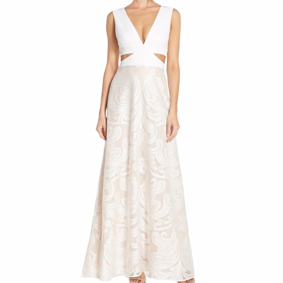 BCBG Maxazria Dresses & Skirts - BCBG off white "Marilyne" long evening gown