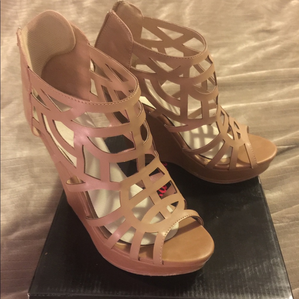 Tan wedges