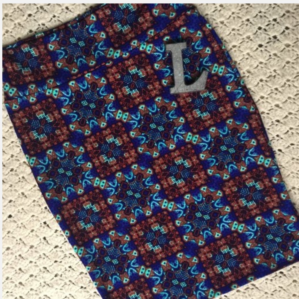 LuLaRoe L Cassie pencil skirt NWT