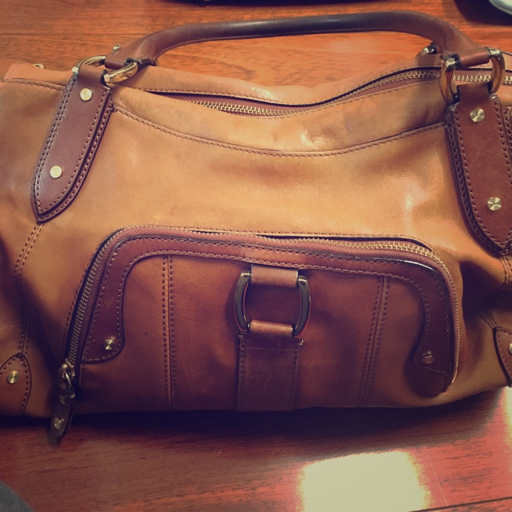 Saddle leather bag