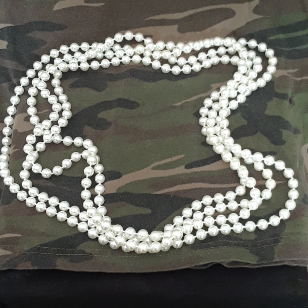 Necklace - Picture 2 of 5