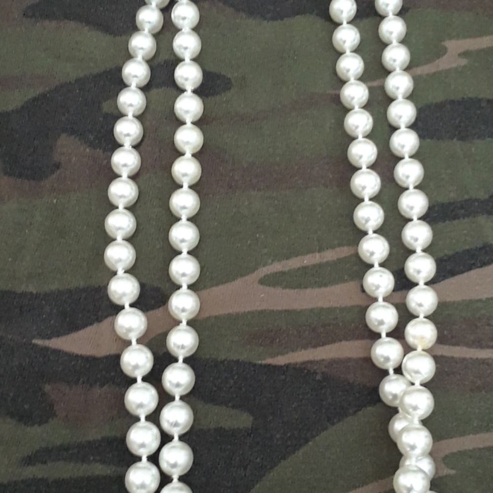 Necklace - Picture 4 of 5