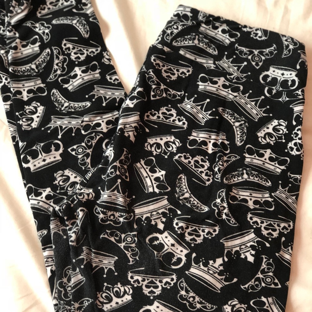 Lularoe os leggings with crowns