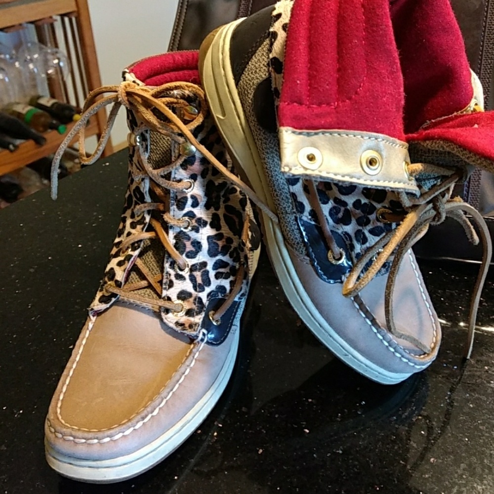 Sperry high top shoes