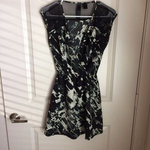 Macy's dress abstract black & white wrap