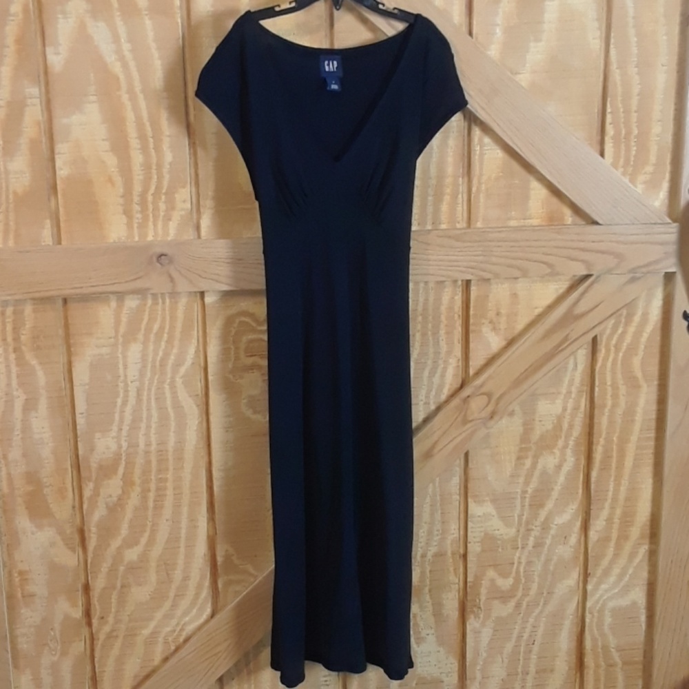 Women's small 2 black Gap sleek dress - Picture 2 of 8