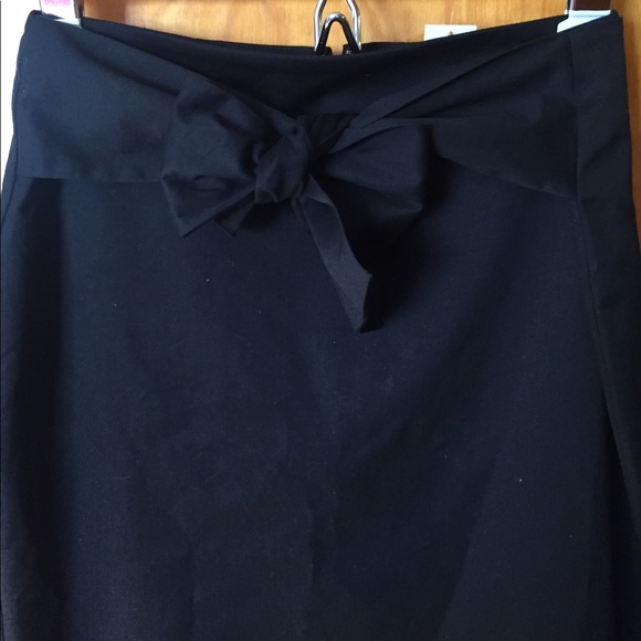 NWT- Women’s, New York & Co. Black Pencil Skirt - Picture 2 of 5
