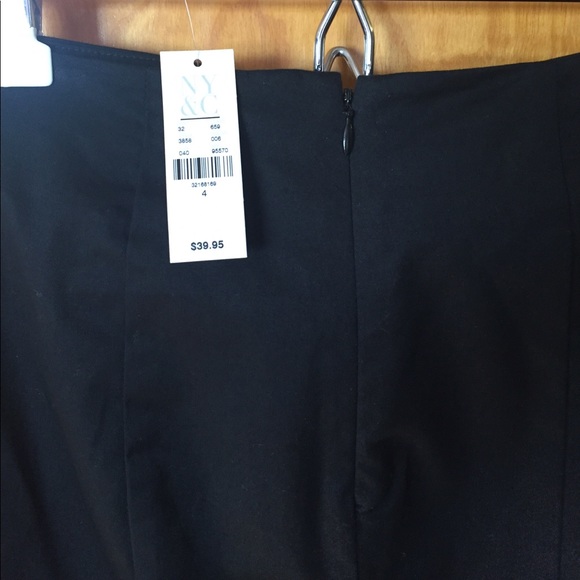 NWT- Women’s, New York & Co. Black Pencil Skirt - Picture 5 of 5
