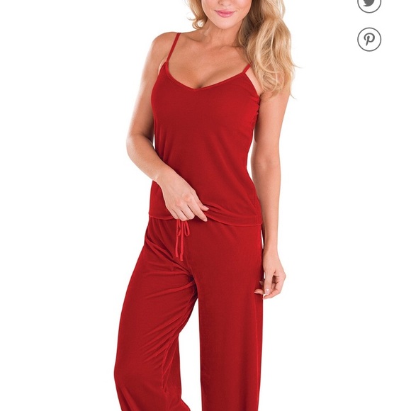 pajama gram Other - Pajama gram pajamas and and red velvet bag