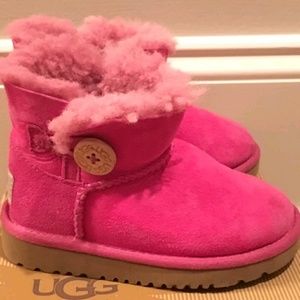 Ugg girls boots