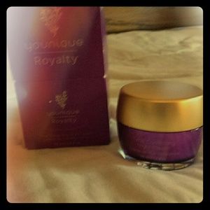 Younique night cream