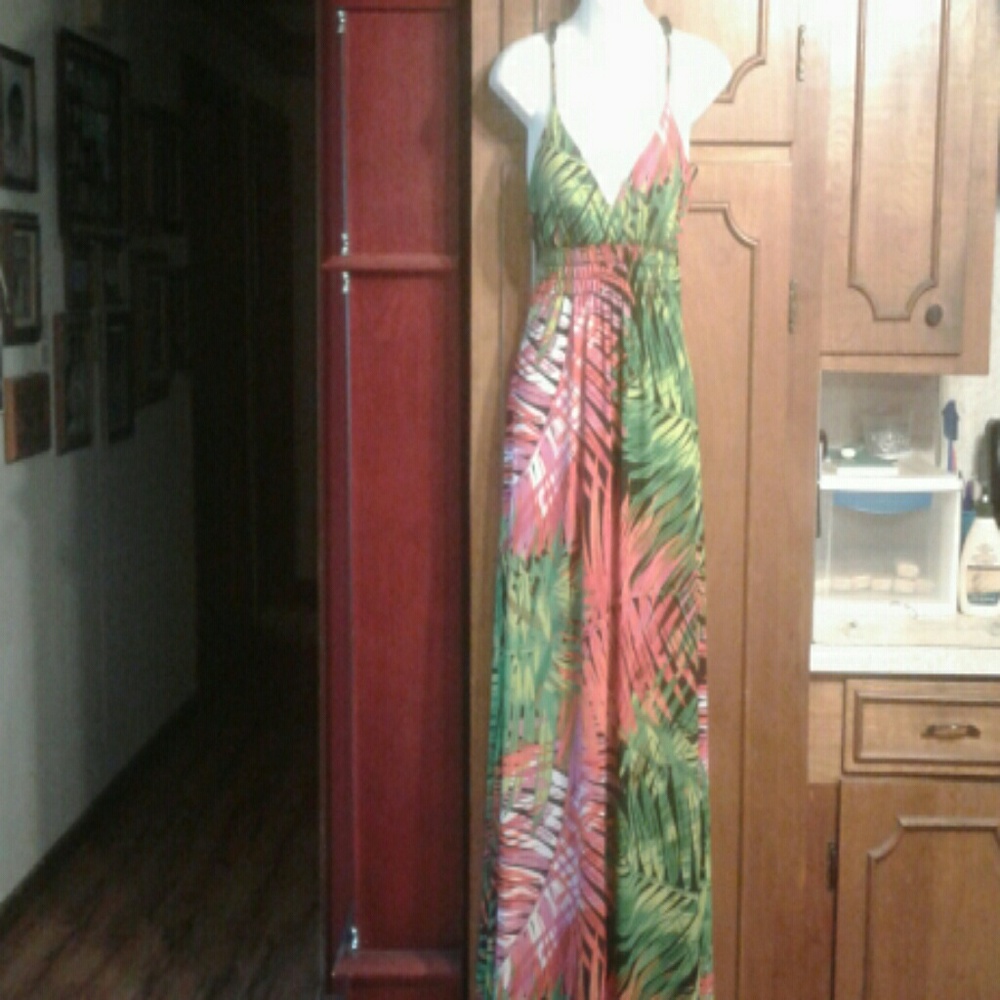 B. Darlin Maxi Dress