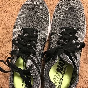 Nike Flyknit Sneakers