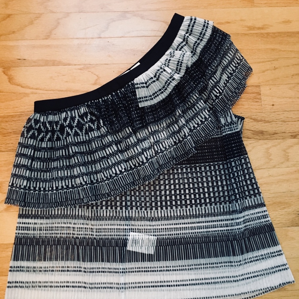 Gorgeous Sass & Bide one shoulder top