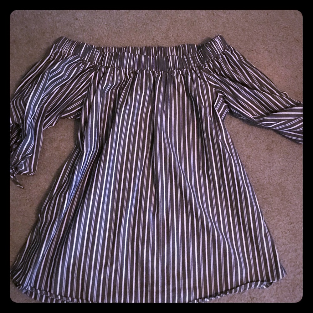 Off the shoulder striped blouse