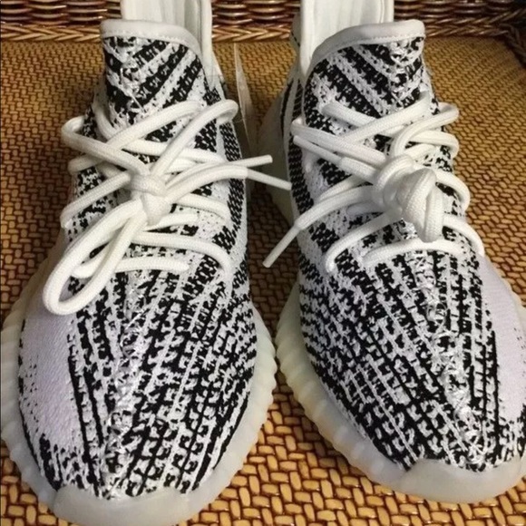 Adidas Yeezy 350 Boost v2 “Zebra” - Picture 2 of 6