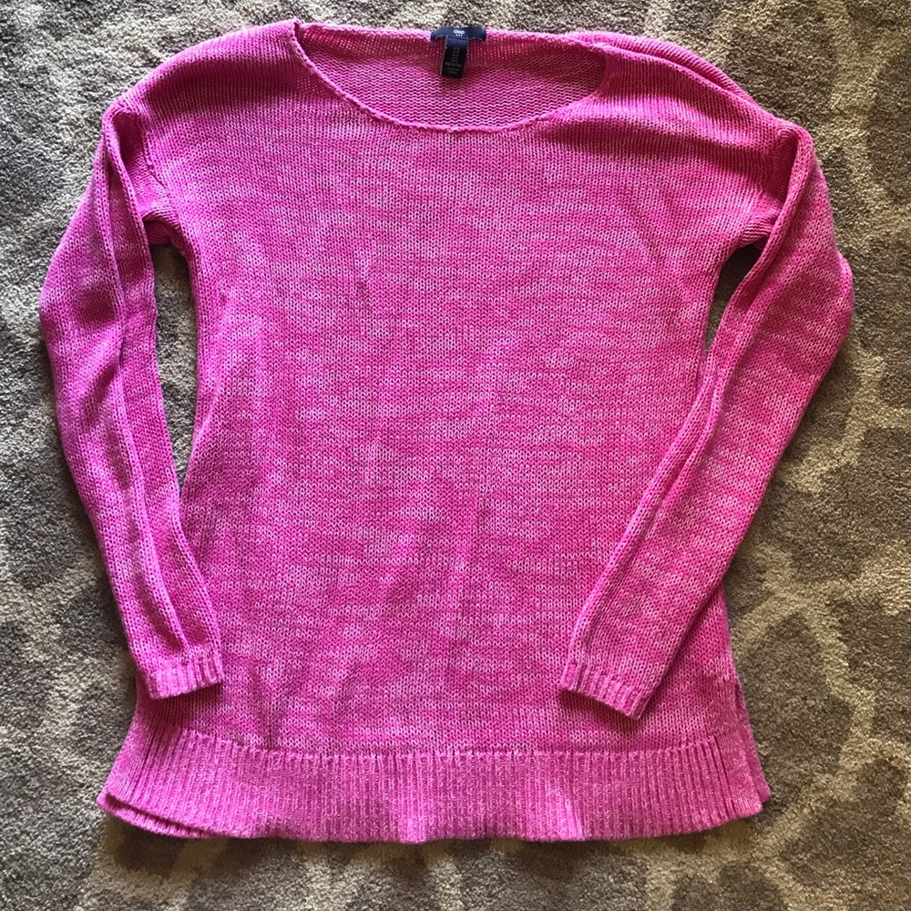 ***Pink gap sweater