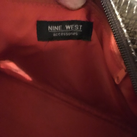 nine W. bag in snakeskin patent excellent cond - Picture 5 of 7