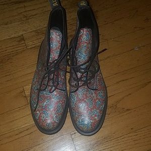 Dr.Martens Paisley Boots