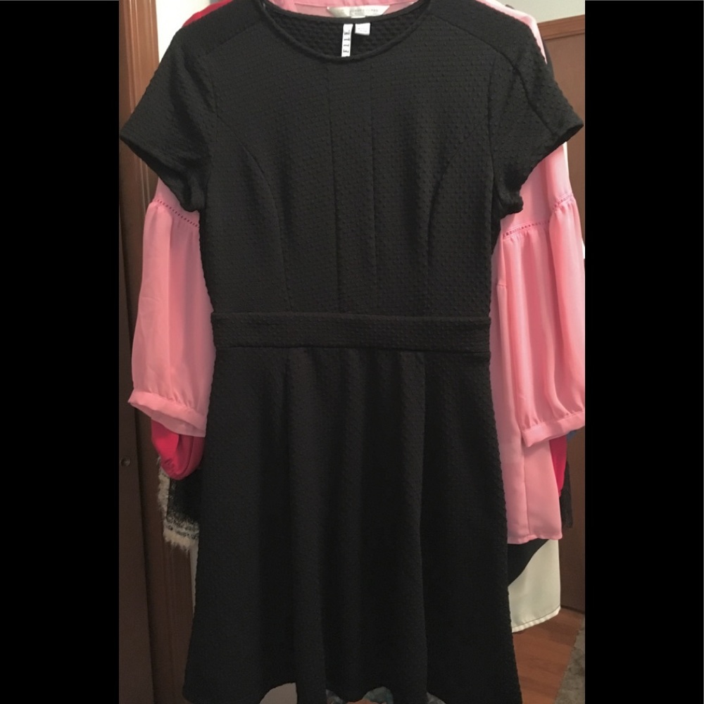Cute comfy little black dress