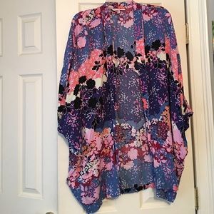 Victoria’s Secret kimono M/L Victoria’s Secret kimono M/L