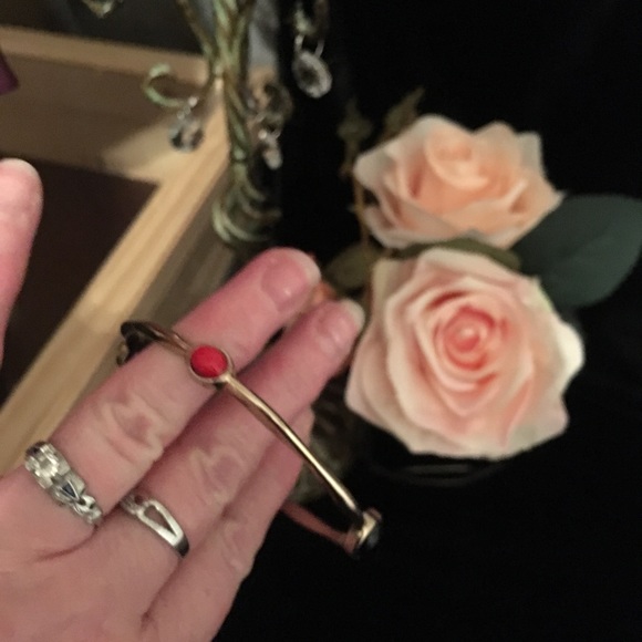 Vintage Silvertone peace with two hearts - Picture 3 of 5