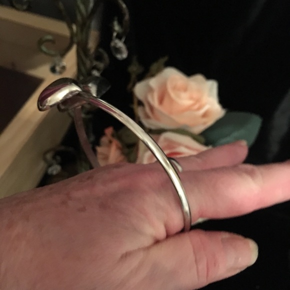 Vintage Silvertone peace with two hearts - Picture 4 of 5