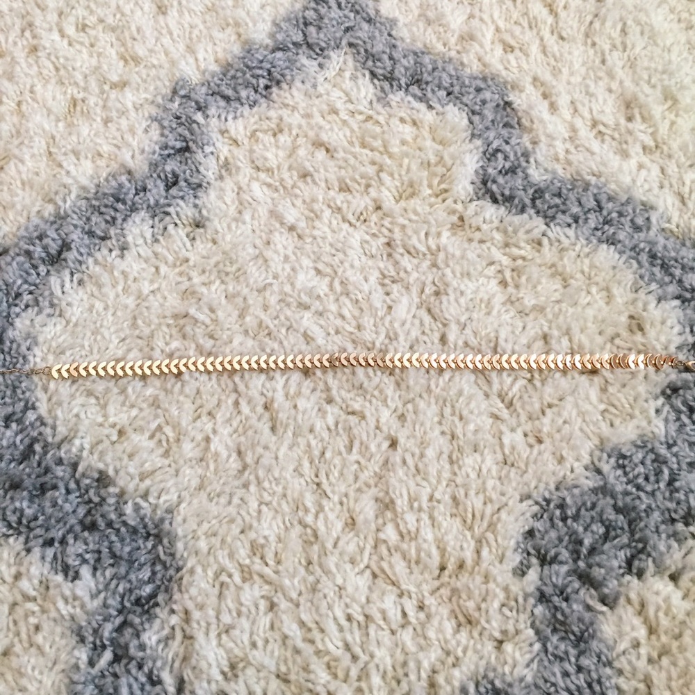 Gold chocker