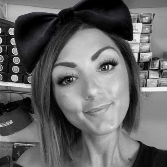 Meet your Posher, Samantha - Picture 1 of 1