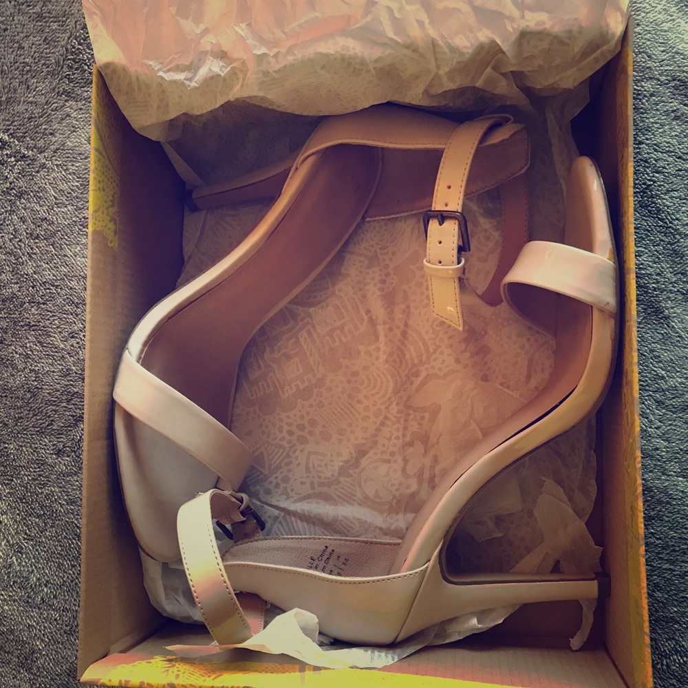 Nude Sandal