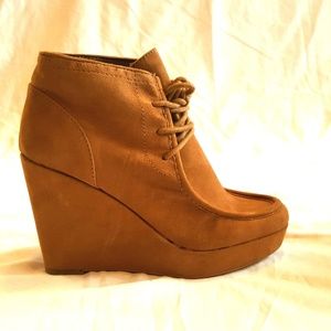Nine West Baby Girl Wedge Chukka Booties