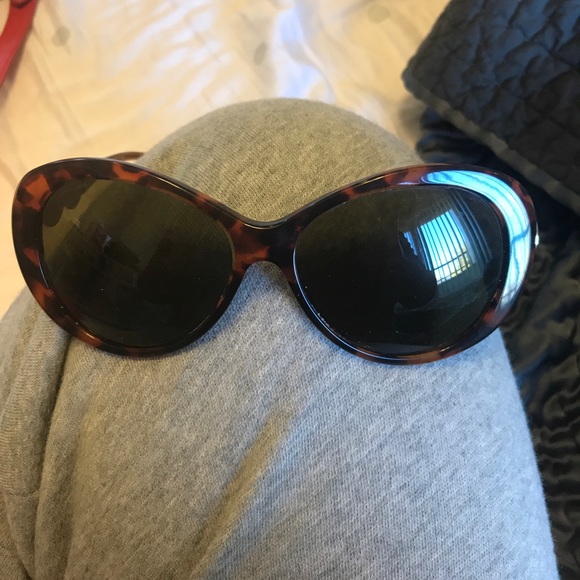 Sunglasses - Picture 2 of 4