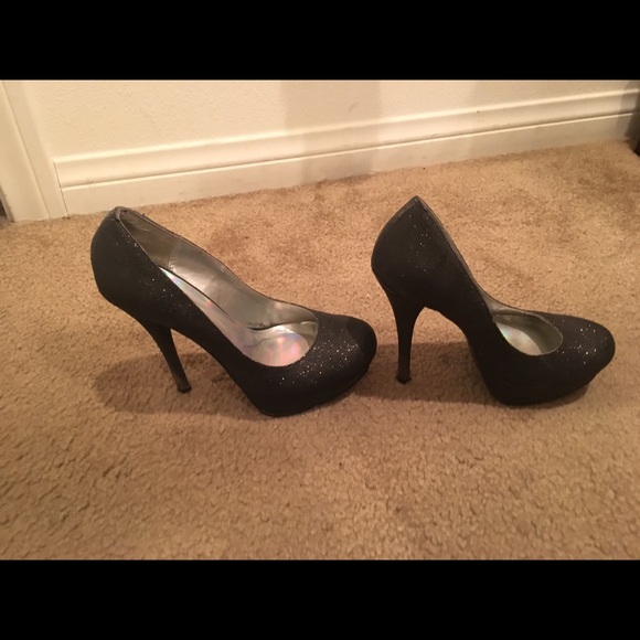 Black sparkly heels - Picture 1 of 2