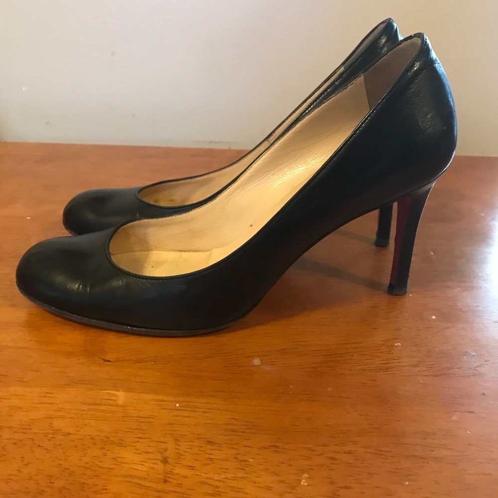 Christian Louboutin black leather heels sz 38 1/2