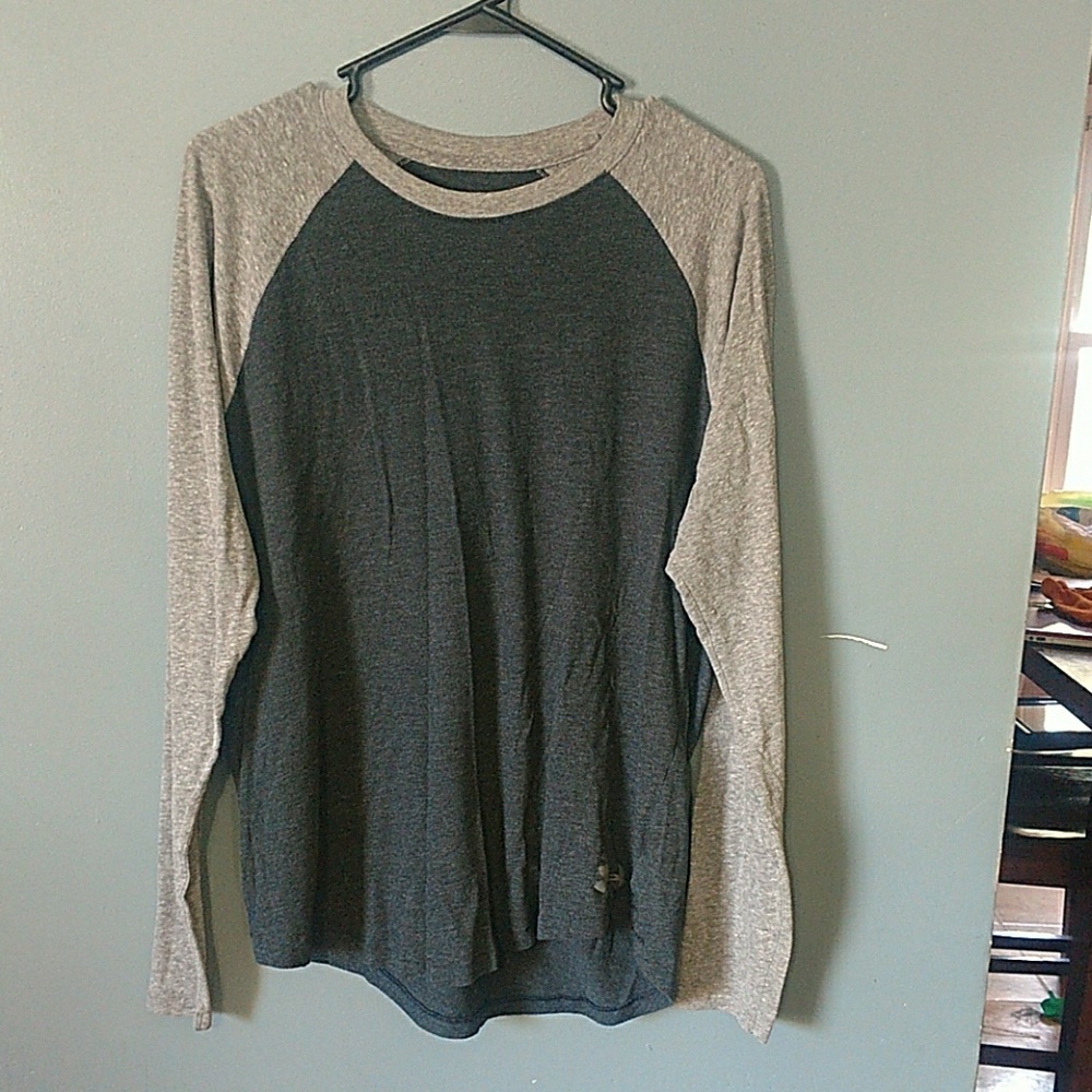 Under Armour long sleeve Tee