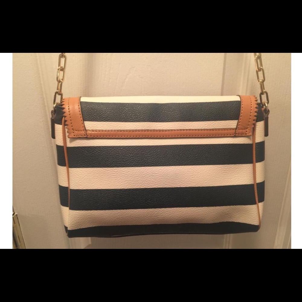 🎉🎉SOLD🎉🎉🎉🎉Tory Burch Kerrington Striped Bag - Picture 5 of 5